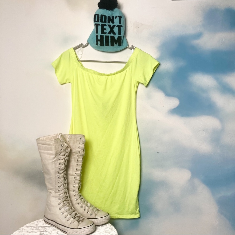 Tresser mini tee shirt dress
